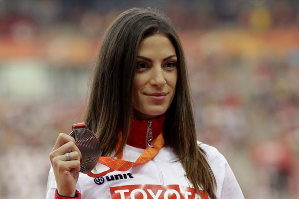 (FOTO) SIJA BRONZA: Ivana Španović dobila medalju za treće mesto na SP