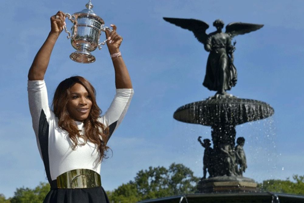 (VIDEO) RUŠI SVE GRANICE: Evo kako je Serena ušla u istoriju US opena i pre nego što je turnir počeo