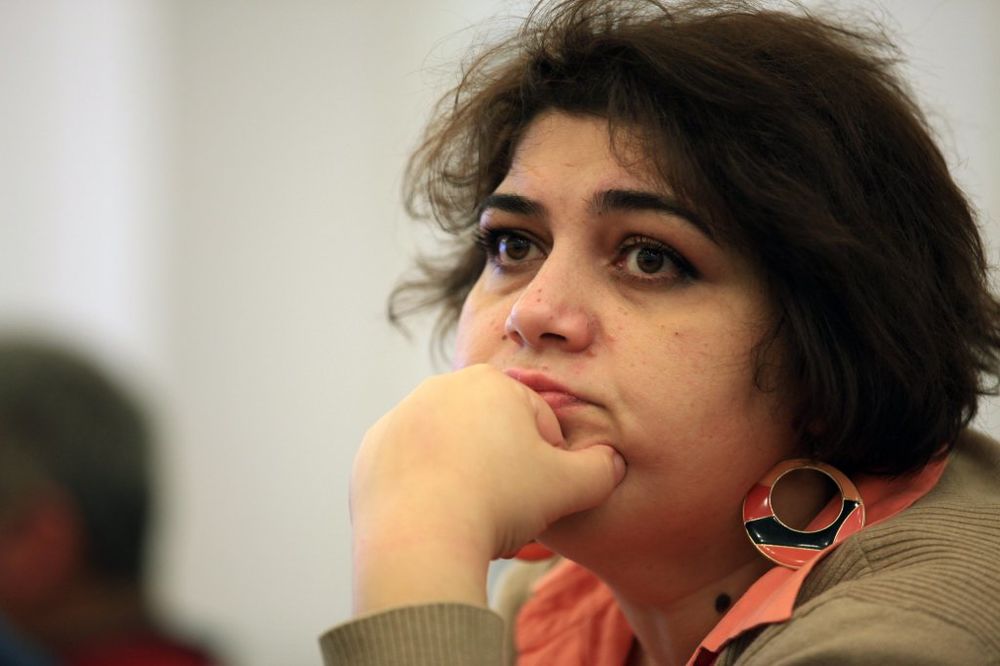 SUD U BAKUU: Osuđena novinarka na 7 godina zatvora jer je izveštavala o korupciji predsednika
