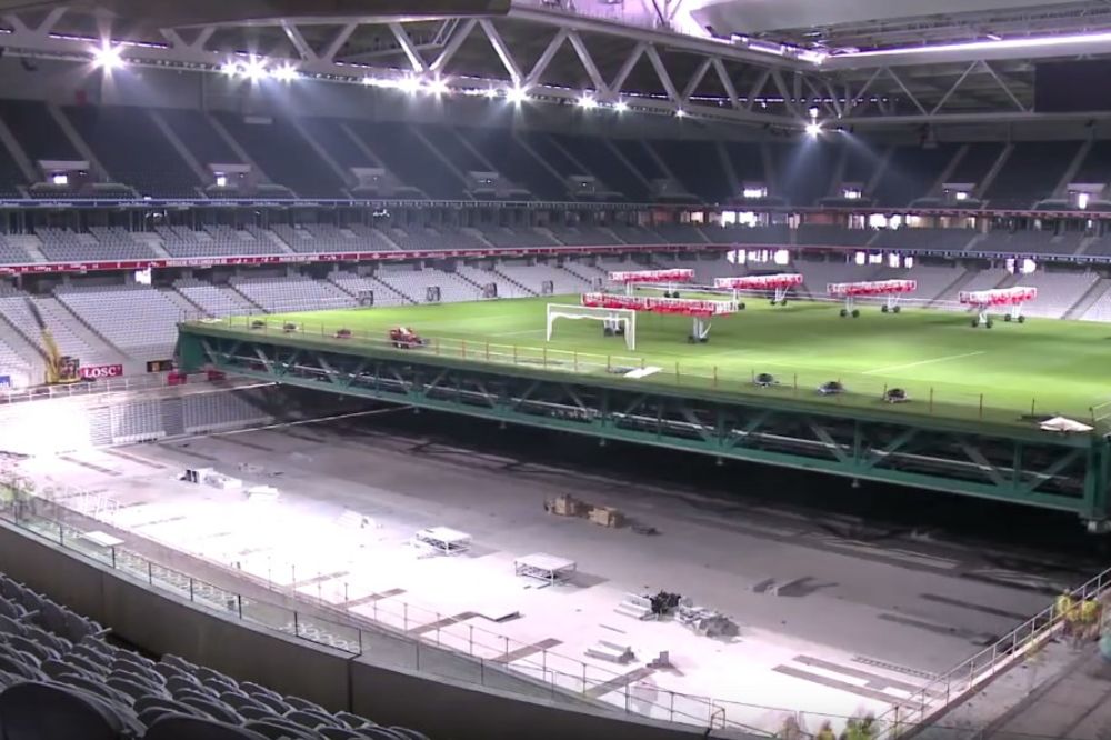(VIDEO) TRANSFORMERS: Pogledajte kako se stadion od 618 miliona evra pretvara u košarkašku dvoranu