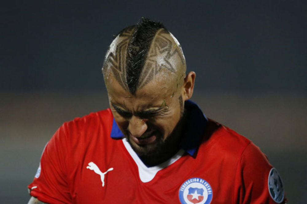 (VIDEO) NOVI SKANDAL ZVEZDE BAJERNA: Vidal izbačen iz reprezentacije Čilea zbog kockanja i pijanstva
