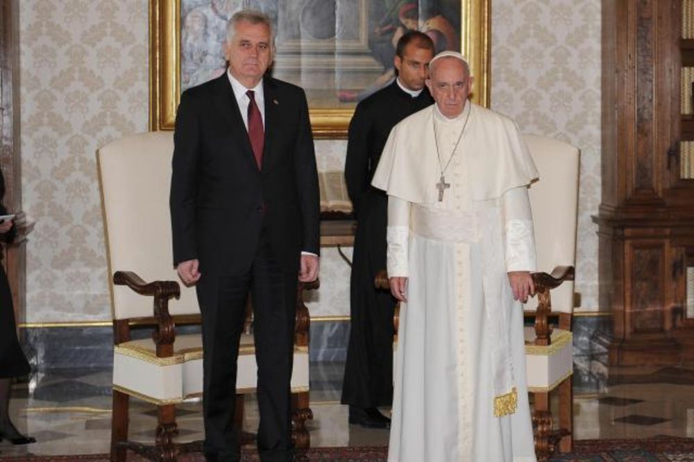 NIKOLIĆ SE SASTAO SA PAPOM FRANJOM: Vatikan sigurno neće priznati Kosovo
