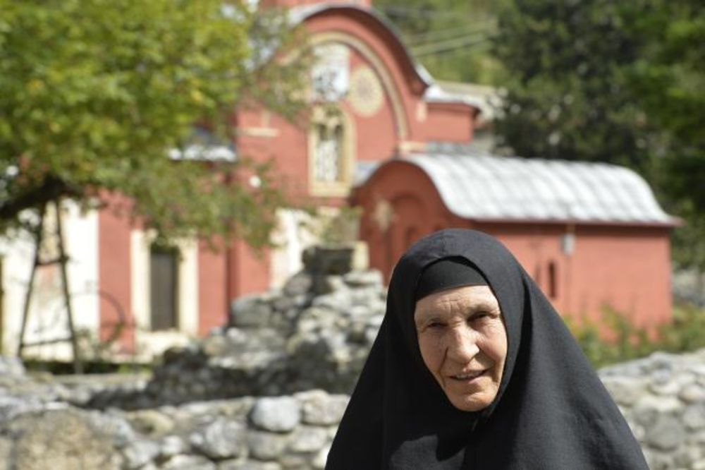 ISPOVEST MATI HARITINE IZ PEĆKE PATRIJARŠIJE: Srbi do skoro nisu smeli da dolaze, a sada...