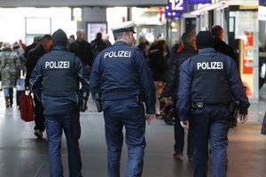 SPREČEN MASAKR U DIZELDORFU: Uhapšeni teroristi planirali krvoproliće na ulicama nemačkog grada!