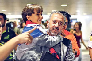 PREKLINJEM VAS KAO LJUDSKO BIĆE: Sirijac kojeg je saplela snimateljka moli da ga spoje sa porodicom!