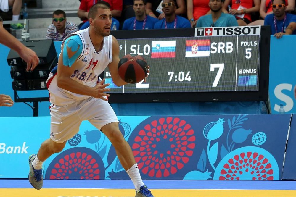 (VIDEO) BEZ KOSKE: Najbolji basketaš sveta Srbin Dušan Domović - Bulut postigao koš za priču