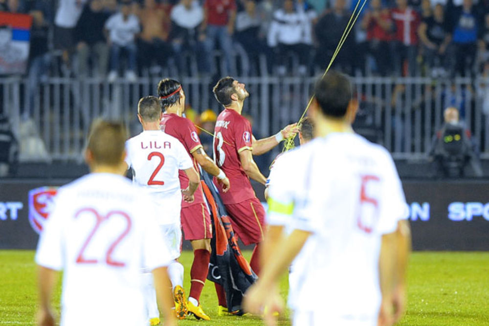 (VIDEO) MITROVIĆ O SKIDANJU ZASTAVE VELIKE ALBANIJE: Ponovo bih to isto uradio!