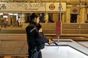 UMAKAO SPECIJALCIMA: Policija još nije uhvatila čoveka koji je pretio puškom u metrou!