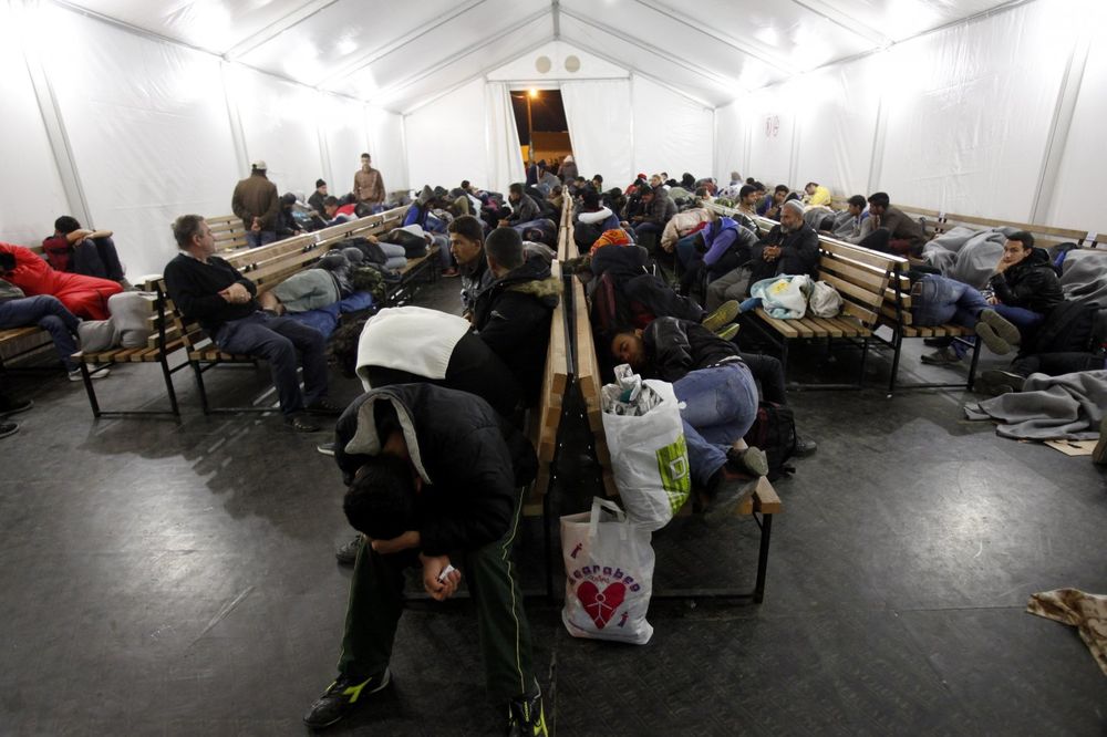 GUŽVA ZA VIKEND: U Makedoniju za 24 sata ušlo 10.000 izbeglica