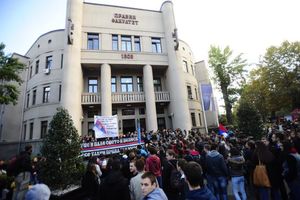 PROTEST ISPRED PRAVNOG: Studenti protiv prijema Kosova u Unesko