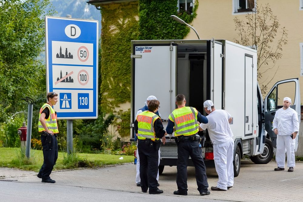 NA IZLAZU IZ AUSTRIJE: U kamionu iz BiH pronađeno 5 migranata