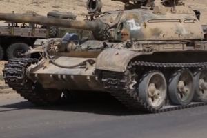(UZNEMIRAVAJUĆI VIDEO) JOŠ JEDNA STRAVIČNA SMRT: Džihadisti mladića pregazili tenkom