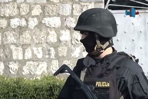 (VIDEO) DUGE CEVI U DUBROVNIKU: Policija upala na kruzer i razbila lanac kriminala