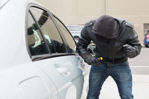 NOVI SAD: Uhapšen kradljivac automobila