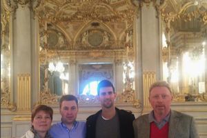 (FOTO) Đoković i Beker posetili slavni muzej u Parizu!