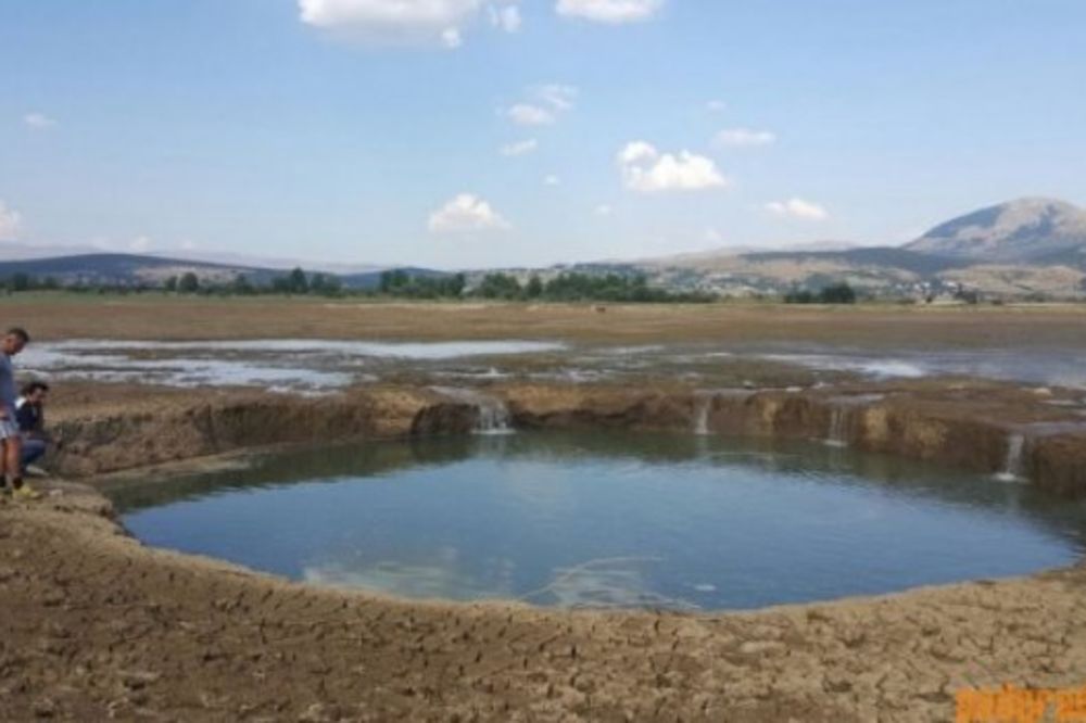 (FOTO) DA LI JE OVO ZNAK DA DOLAZI SMAK SVETA: Vrata pakla se otvorila u Hercegovini!