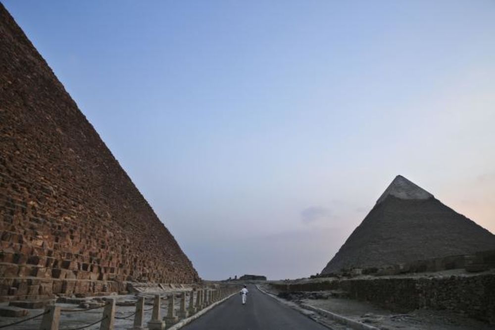 JOŠ JEDNA MISTERIJA: Naučnici otkrili ekstremne anomalije kod egipatskih piramida