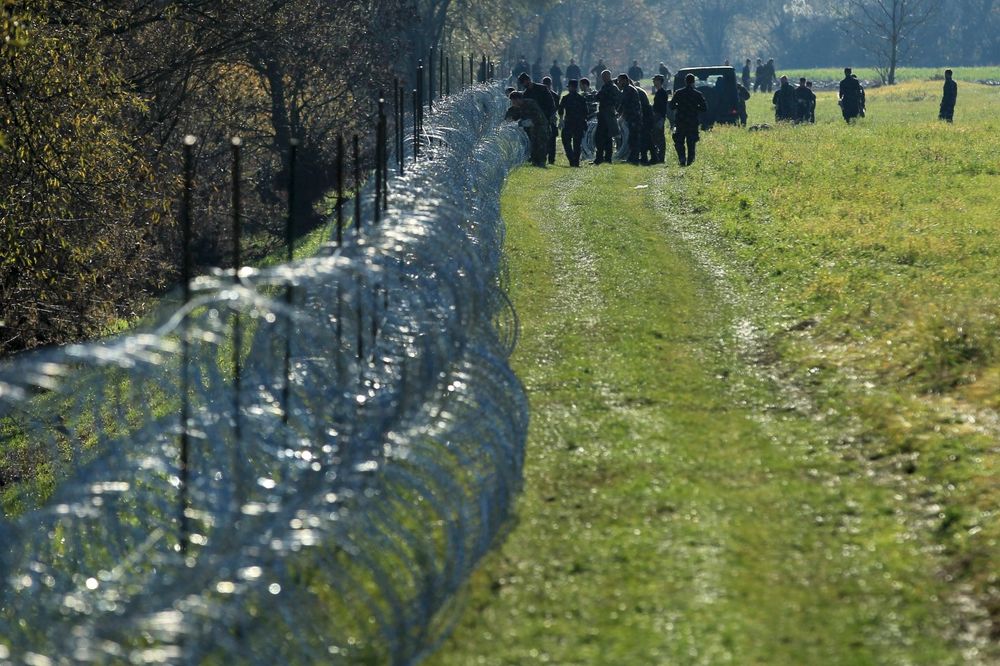U STRAHU OD NOVOG MIGRANTSKOG TALASA: Slovenija postavlja ogradu na dva prelaza
