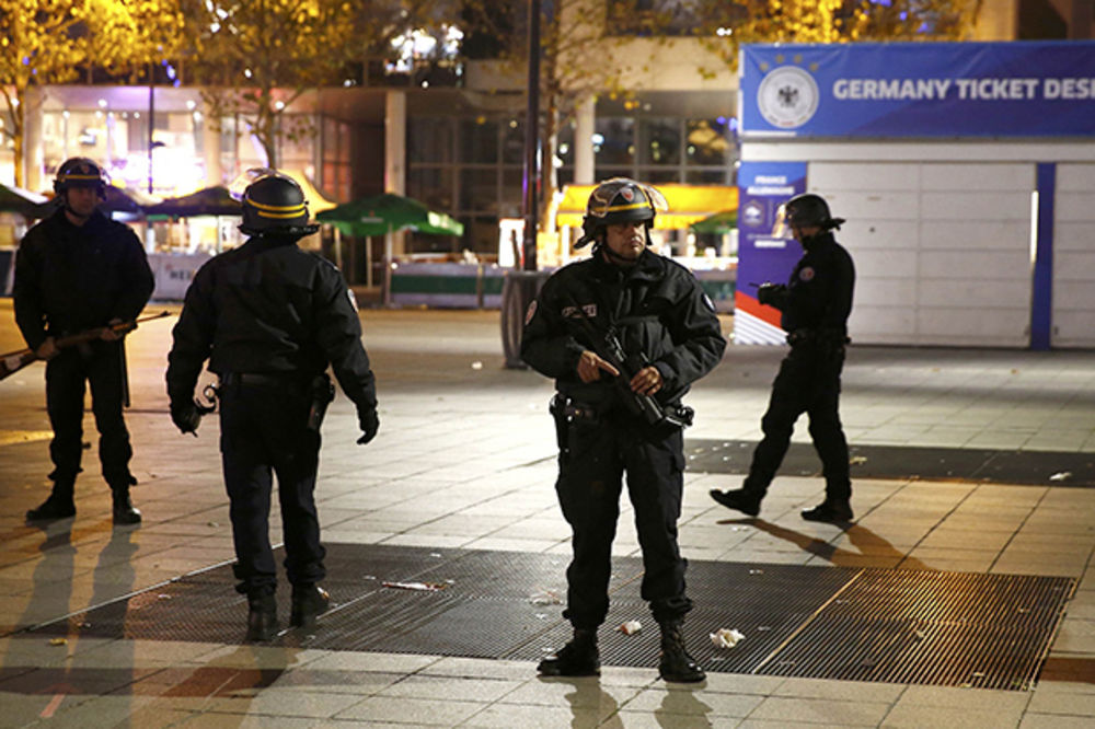 UHAPŠENI CRNOGORAC NIJE TERORISTA: Podgoričanin naoružan do zuba nije krenuo u Pariz!