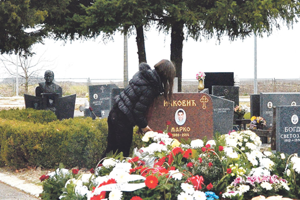 MORBIDNO Sa šalom na grobu: Navijači Galate koji su ubili Marka Ivkovića ni mrtvom mu ne daju mira