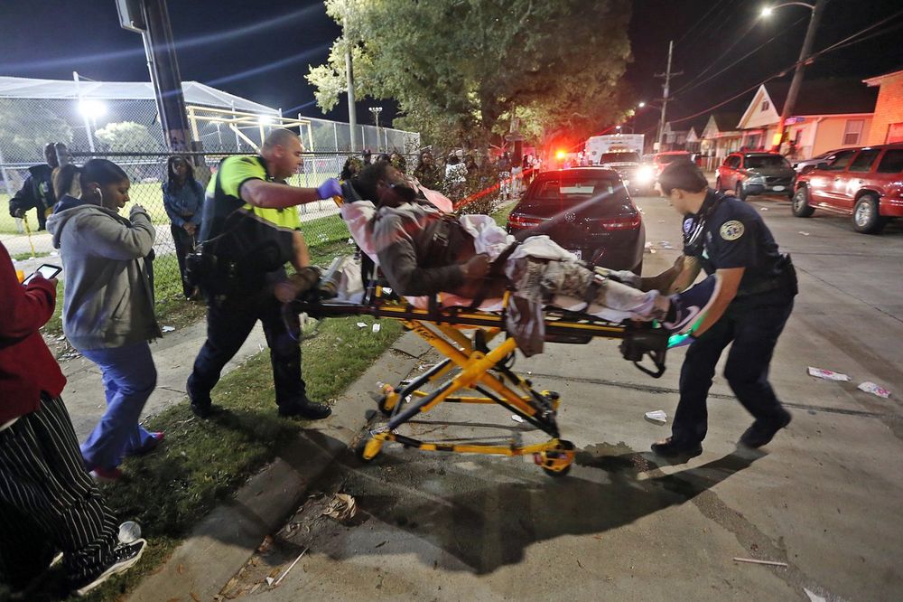 HAOS U NJU ORLEANSU: Pucnjava na igralištu, ranjeno 16 osoba