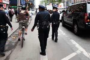UZBUNA U NJUJORKU: Zatvorene saobraćajnice zbog sumnjivog prtljaga