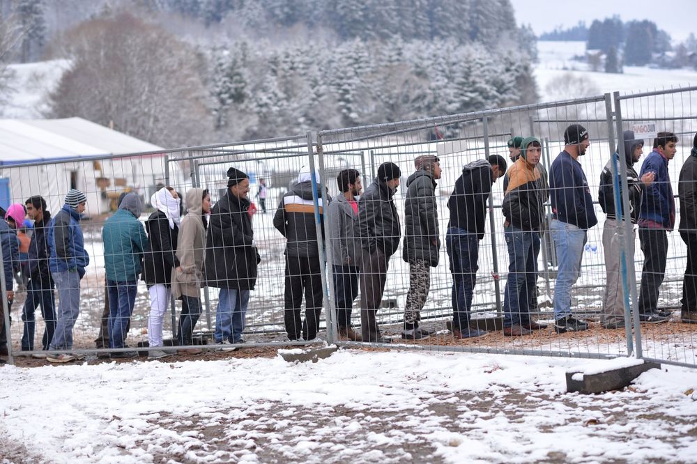 MIGRANTE ĆE PUŠTATI NA KAŠIČICU: Dnevno će u Austriju moći da uđe samo 80 izbeglica!
