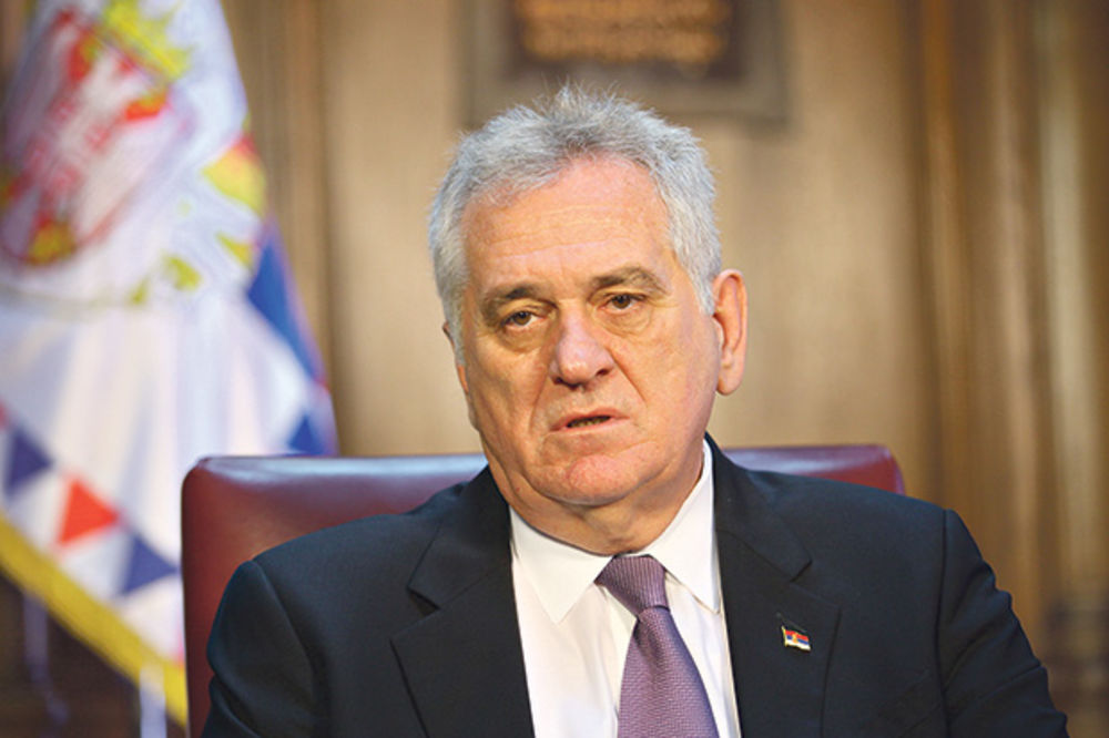 Predsednik Nikolić čestitao Uskrs