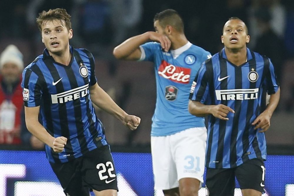 (VIDEO) NE POMAŽE NI LJAJIĆ: Napoli savladao Inter zahvaljujući Iguainu i preuzeo vrh tabele