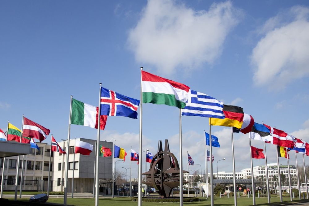 STALNI PREDSTAVNICI NATO: Crna Gora ima zeleno svetlo za pristup Alijansi