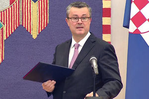 PISMO IZ ZAGREBA: Orešković čestitao Vučiću izbornu pobedu