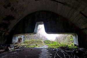 (FOTO) Najveća podzemna vazdušna baza na Balkanu: 6 milijardi dolara u ruinama
