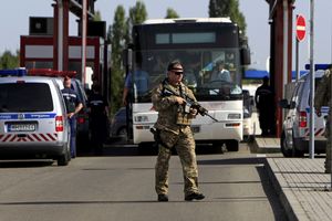 JAČA KONTROLA: Mađarska poslala policiju na makedonsko-grčku granicu!