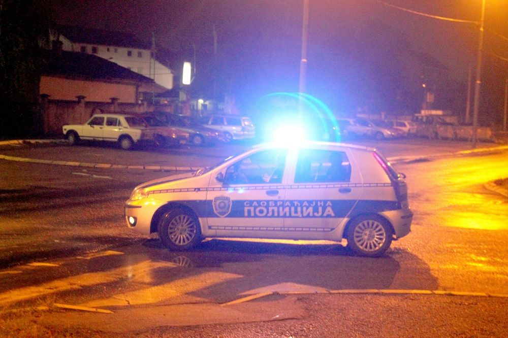 DRSKA PLJAČKA U ŠAPCU: Maskirani nasilnik nožem napao radnice i pokrao pare