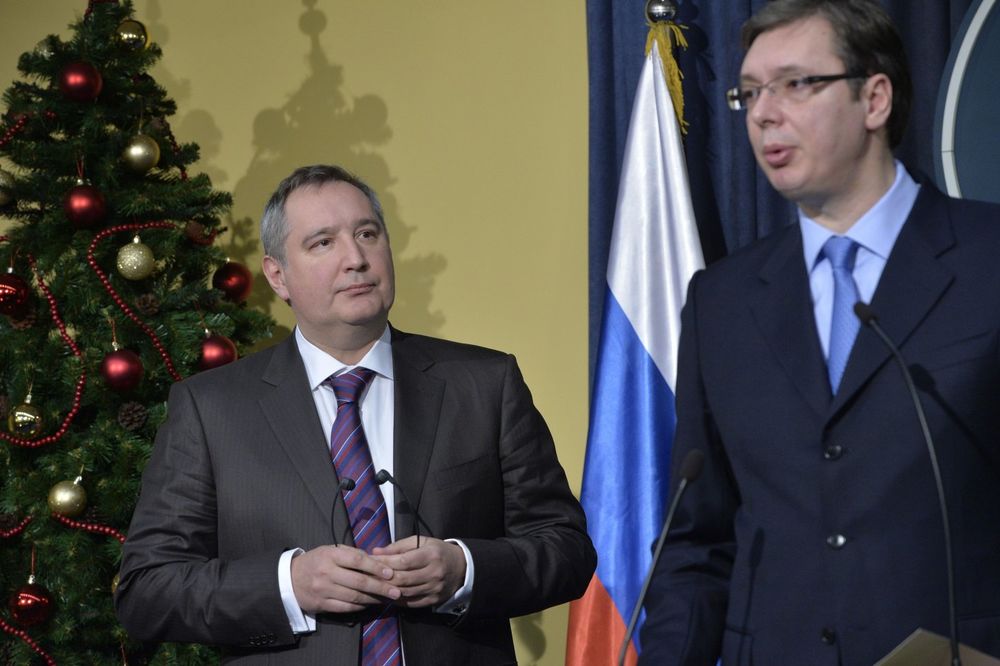 Vučić: Ne mogu da pritiskam Dodika za referendum