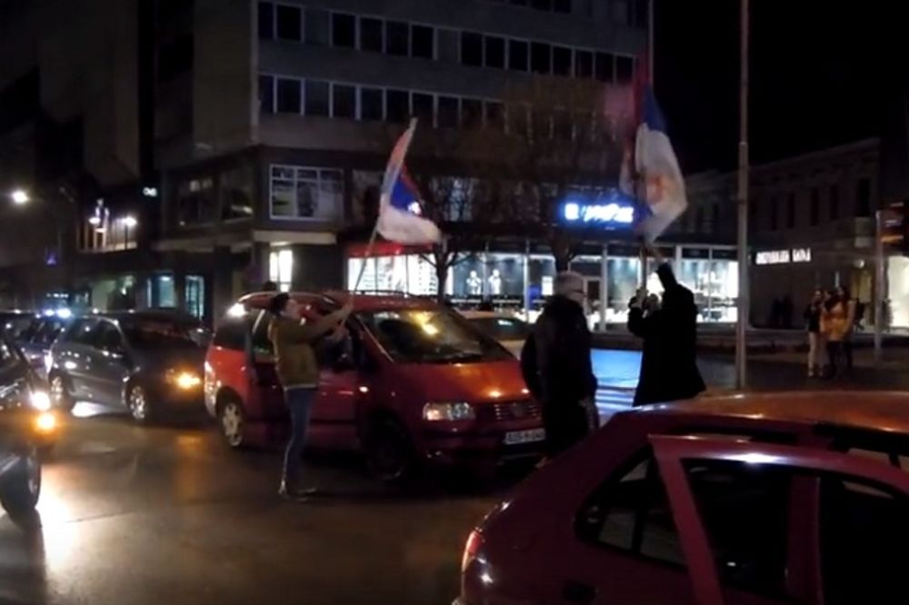 (VIDEO) ŽURKA NA ULICAMA: Evo kako su Banjalučani slavili titulu srpskih vaterpolista