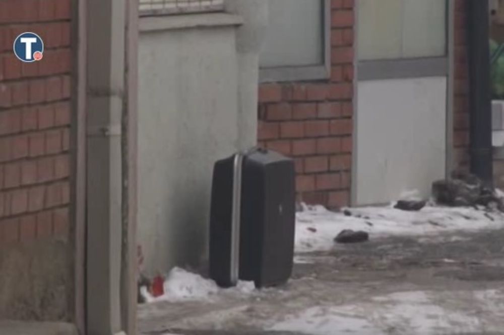 UZBUNA U KOSOVSKOJ MITROVICI: Sumnjivi kofer bio prazan, ulica ponovo otvorena
