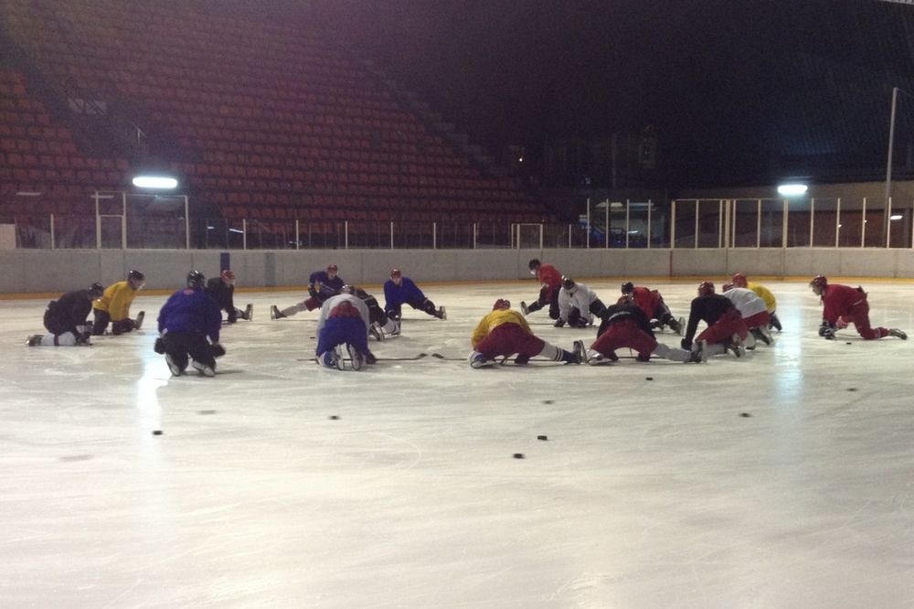 KVALIFIKACIJE ZA ZOI: Hokejaši Srbije počeli pripreme za turnir u Kortini