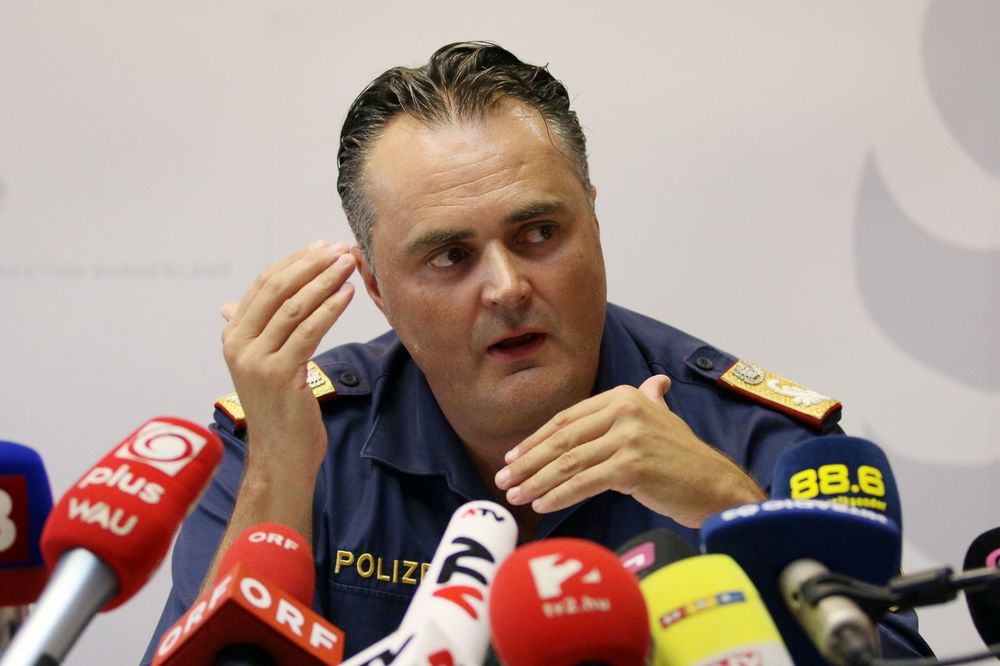 AUSTRIJSKI MINISTAR ODBRANE: Spremni smo za vojno-policijsku misiju na granici Srbije i Makedonije!