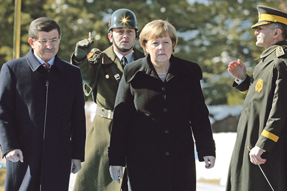 Angela Merkel: Užasno je koliku patnju Rusi izazivaju u Siriji!