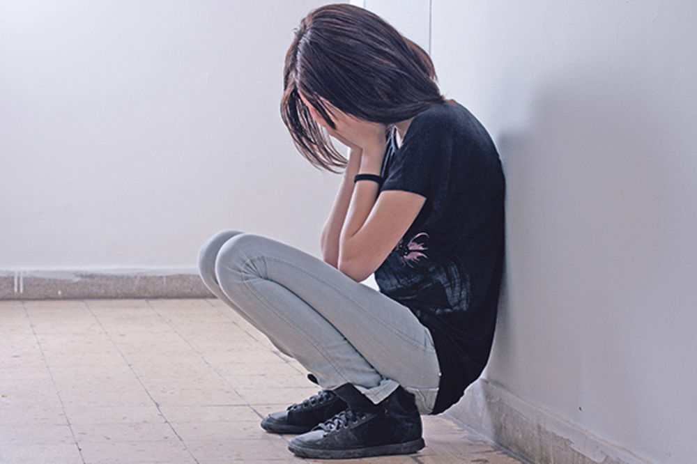 ŠVEDSKA U ŠOKU: Masovni seksualni napadi na devojčice! Najmlađa ima samo 12 godina!