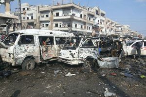 GOMILAJU SE MRTVI U DAMASKU I HOMSU: Najmanje 140 osoba poginulo u nizu bombaških napada!