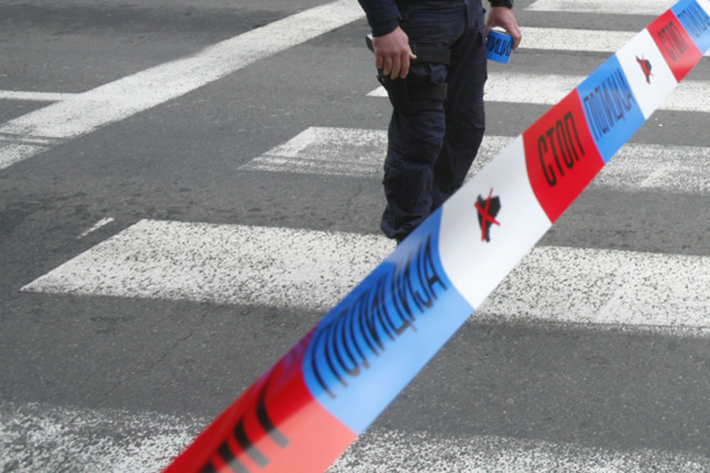 UDES NA NIŠKOM BULEVARU: Motociklista povređen u sudaru sa automobilom