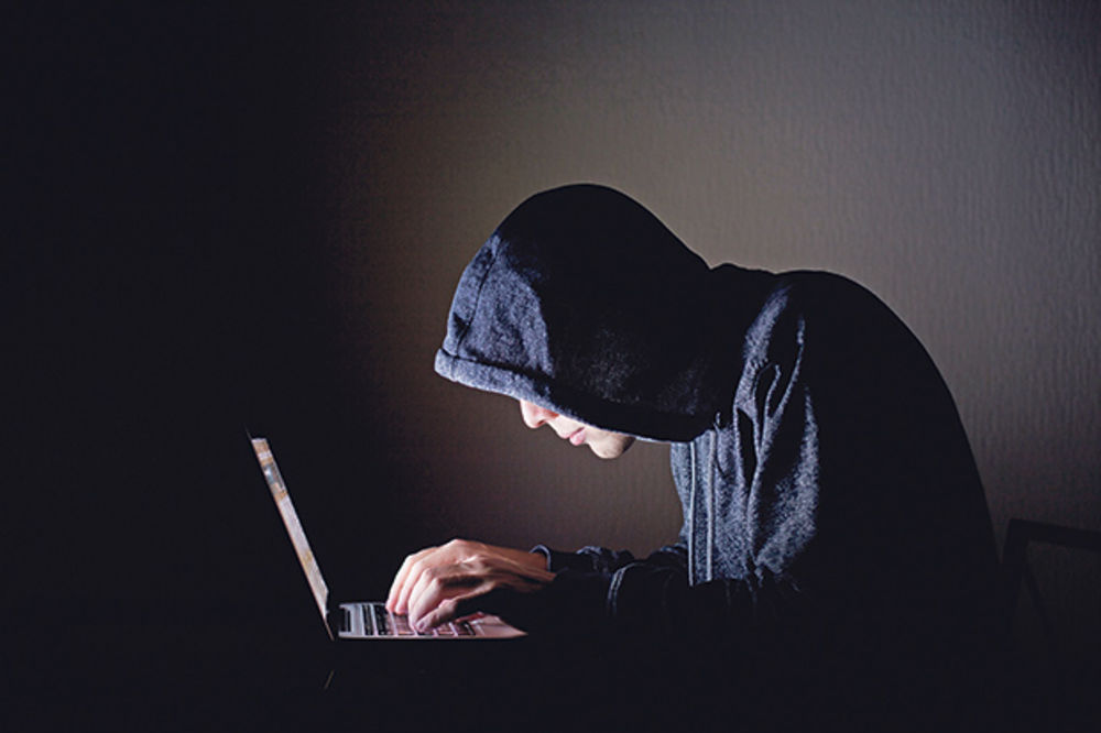 ZAIGRALO SE DETE: Klinca hakera iz Splita terete za čak 98 krivičnih dela!