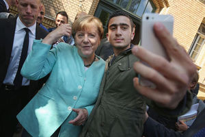 INTERNET PODVALA: Sirijca koji je napravio selfi sa Merkelovom optužili da je terorista
