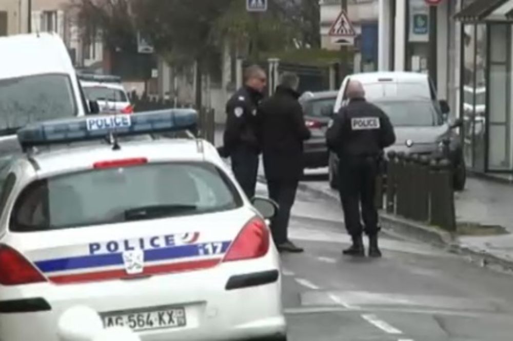 STRAH OD TERORISTIČKIH NAPADA: Preventivna hapšenja i blokade u Francuskoj