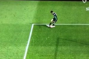 (VIDEO) KAHRIMAN JE ZA OVOG CARA MALO DETE: Najveći golmanski kiks u istoriji fudbala!