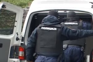POLICIJSKA AKCIJA U GRADIŠKI: Uhapšena 2 državljana Srbije zbog krađe novca i zlata