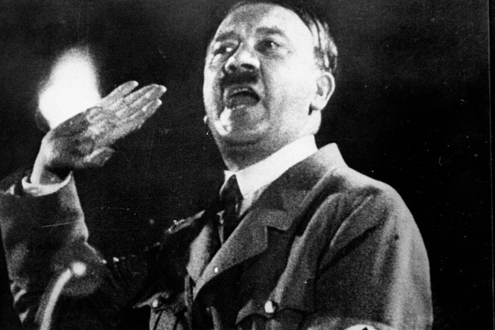 LUDI DIKTATOR: Prvi put otkriveni tajni medicinski spisi o Adolfu Hitleru! Evo šta su otkrili..