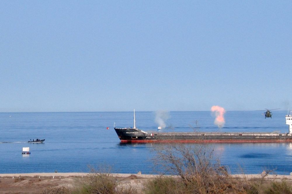 POŽAR NA KASPIJSKOM MORU: Izgoreo ruski tanker, jedna osoba poginula